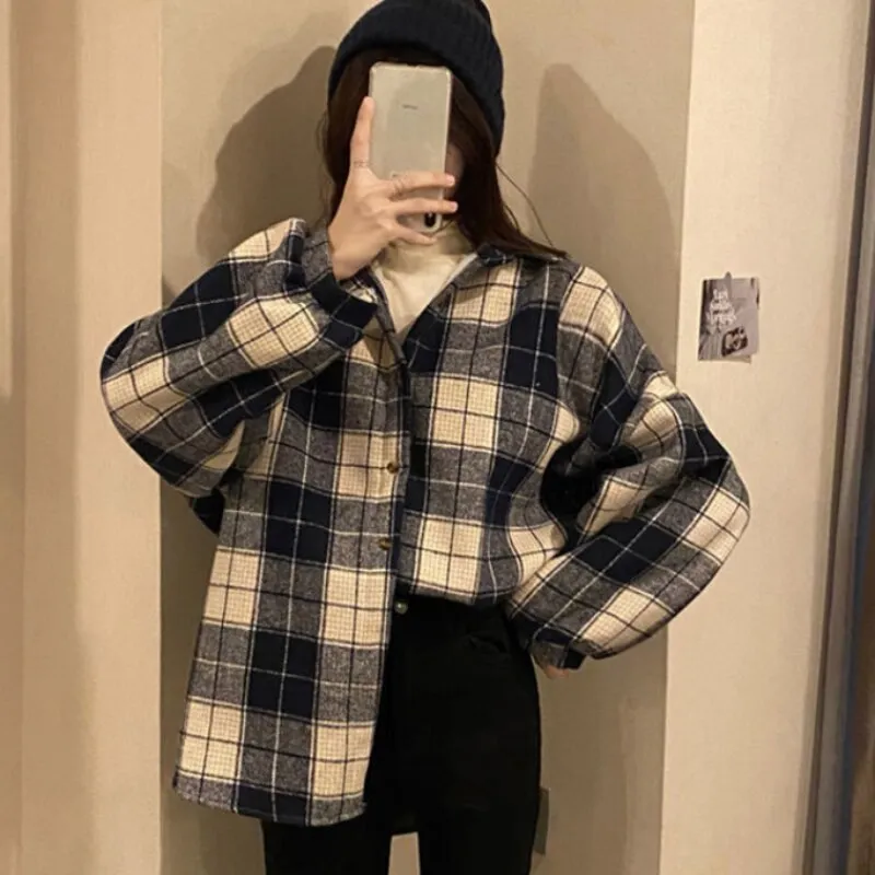 Thick Women Plaid Shirts Long Sleeve Warm Button Up Korean Ladies Tops Vintage Winter Korean Turn Down Collar Female Shirts